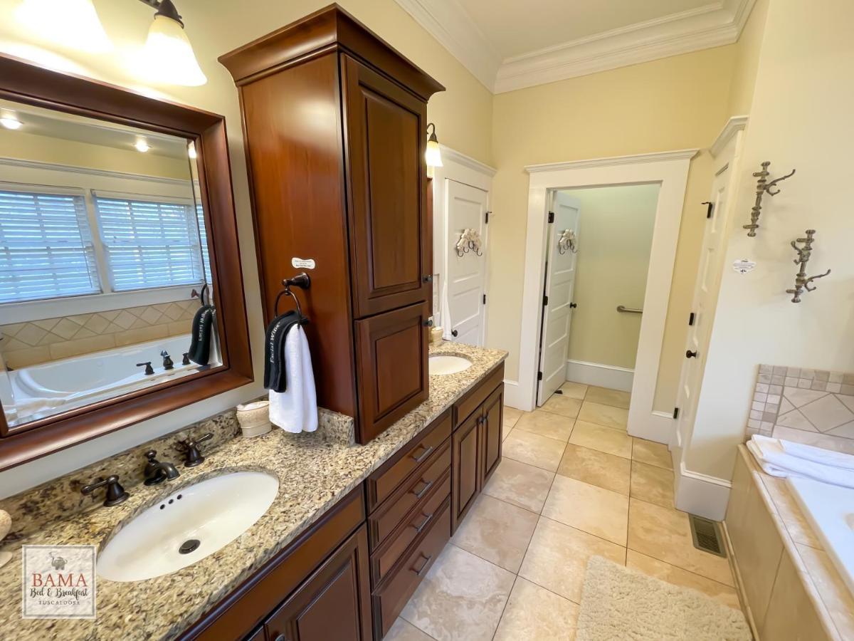 Bama Bed And Breakfast - Magnolia Family Suite Tuscaloosa Dış mekan fotoğraf