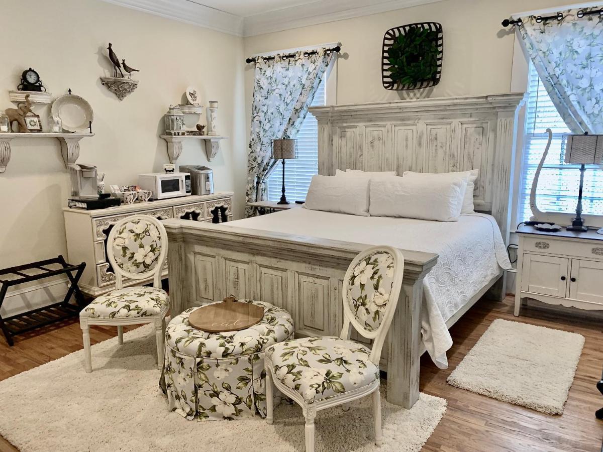 Bama Bed And Breakfast - Magnolia Family Suite Tuscaloosa Dış mekan fotoğraf