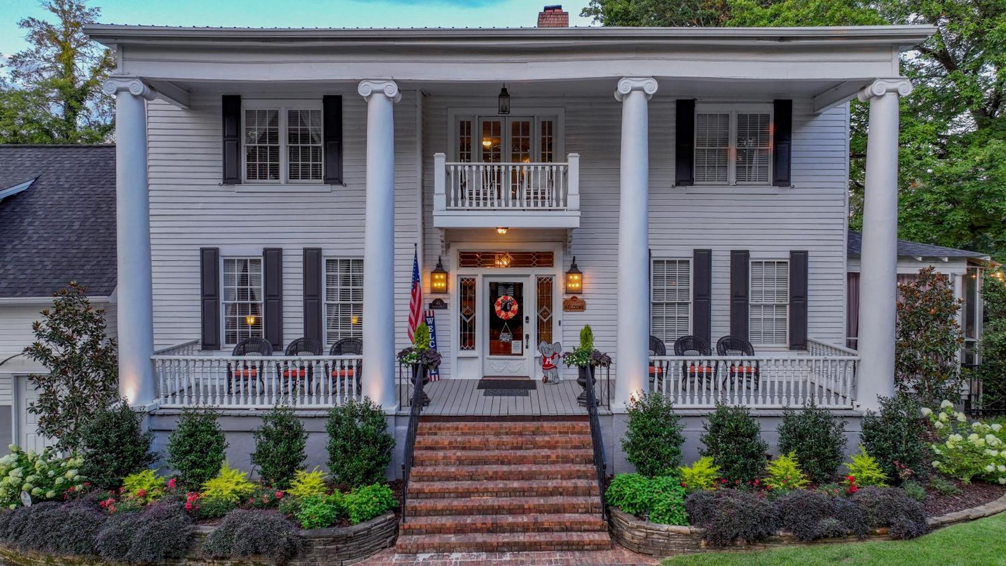 Bama Bed And Breakfast - Magnolia Family Suite Tuscaloosa Dış mekan fotoğraf